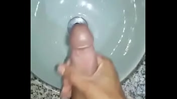 Preview 3 of Bunny Comes Out To Play - Gozando gostoso
