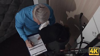 Preview 1 of Blacked Holla Porn - RIM4K. Unexpected ass-licking by delivery girl makes guy happy