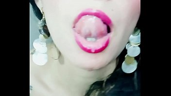 Preview 2 of Sleep Sister Rape Brother - Manzanita se masturba con dildo