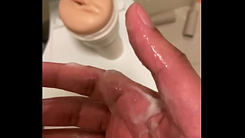 Preview 1 of Xxx98 Vedio - Cum in my Hand