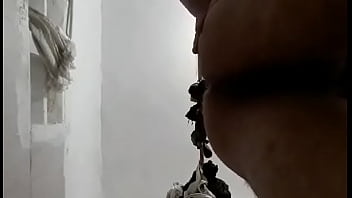 Preview 1 of Chanel Wife - Mi amigo me envia video super hot