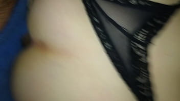 Preview 2 of V Ngoi Tinh - Penetrando rico &eacute_se culote blanco