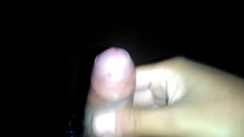 Preview 1 of Beautiful Boob - Masturbandome rico en la cama y sacando lechita