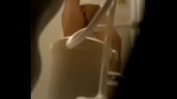 Preview 1 of Xhmester Hd - C&acirc_mera escondida no banheiro