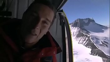 Preview 1 of Xbideo Indian School Girl - Bear Grylls - Se fodendo na Patag&ocirc_nia