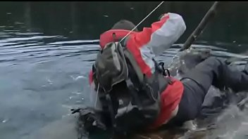 Preview 4 of Xbideo Indian School Girl - Bear Grylls - Se fodendo na Patag&ocirc_nia