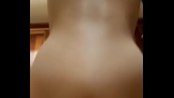 Preview 2 of Poolside Dp - que rico doy sentones