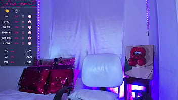 Preview 1 of Indian Housewife Sex Videos - Julieta Venus: Sucking Dildo Like a Real Cock