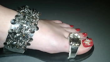 Preview 4 of Xxx Viebos 7 - MISTRESS LADY L DIAMOND FLIP FLOPS AND SEXY RED NAILS (video short version)