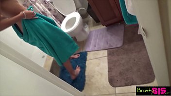 Preview 1 of Parno Sex Xxxxp18 - Step Sister Sucks Brothers Dick To Get Back At Cheating Boyfriend