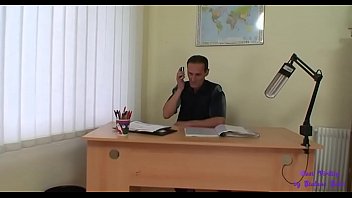 Preview 1 of Indian Shamle - L&#039_anziano insegnante scopa la studente indisciplinata