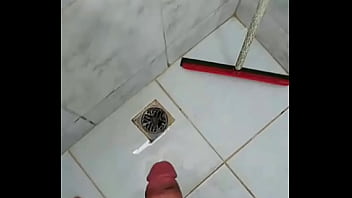 Preview 1 of Yengesini Zorla Sikoyor - Dotado gostoso