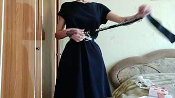 Preview 3 of Sanayee Sex Live - Девочка трахает себя,  пока в соседней комнате работает рабочий