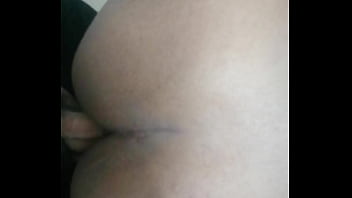 Preview 2 of Handjob Gone Wrong - Buenas nalgas