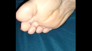 Preview 2 of Amercan Gairl - s. sexy white toes