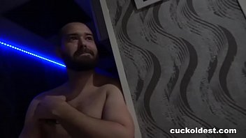 Preview 1 of Vintage Striptease - Sharing Mature Pussy with My BF