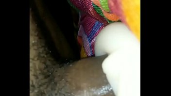 Preview 2 of Mother Kiss Your Son - ഫ്ലഷ്ലൈറ്റിൽ അടിച്ച് അടിച്ച് പാല് ഉള്ളിൽ കളയുന്നു