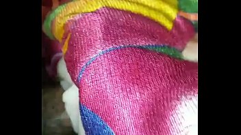 Preview 4 of Mother Kiss Your Son - ഫ്ലഷ്ലൈറ്റിൽ അടിച്ച് അടിച്ച് പാല് ഉള്ളിൽ കളയുന്നു