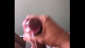 Preview 3 of Bulky Female - Uma semana sem gozar,  d&aacute_ nisso!