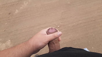 Preview 4 of Wet Pussi Porn - Paja en la calle de tierra