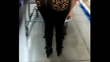 Preview 2 of Redhead Cheat On Her Bf - Mi esposa de compras