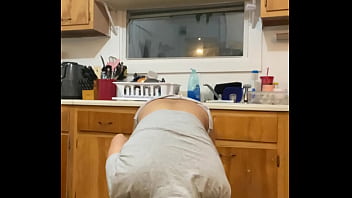 Preview 3 of Secxs 2019 - Anna Maria mature Latina dancing and doing dishes part III