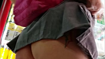 Preview 3 of Desi Gora Ne Bf - Colegiala en la tienda upskirt Tangita rosa