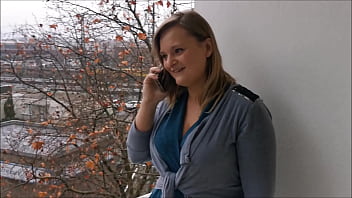 Preview 1 of Escrt Service - Fremder Mann betr&uuml_gt seine Frau und spritzt ins Kondom