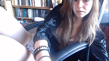 Preview 4 of G Shaking Orgasm - Evelynn part 1