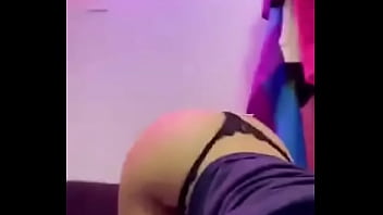 Preview 1 of Xxx Les Viana Dominicana - Sexy Teen Showing Her Hot Body