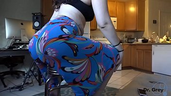 Preview 4 of Sunny Leo In Porn Vdeo - Big Booty Grind