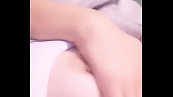 Preview 3 of Lesbian Comics - Me manda videos masturbandose Daniha