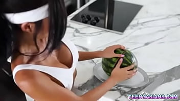 Preview 1 of Www Xnxxcomm - Asian Play On A Hot Day0.mp4
