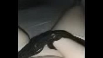 Preview 2 of Guinea Ecuatorial - Slut rubbing