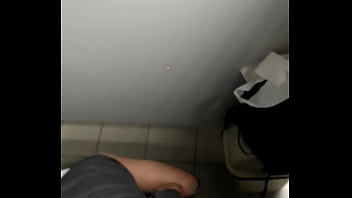Preview 3 of Virgin Hentai Rape Little Girl - Me la chupan en ba&ntilde_o publico glory hole