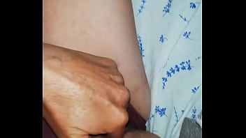 Preview 1 of Carine Mokonzi Porn - Troia che si infila la mano pensando al cazzo che prender&agrave_