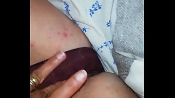 Preview 3 of Rad Dra - Gran troia che si infila le dita nella figa e nel culo