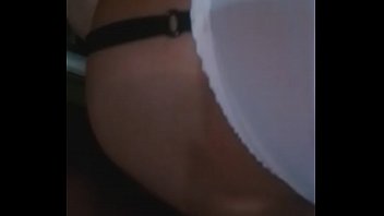Preview 3 of Anal Fingwring - Llenandole la panocha de mocos a vecina puta