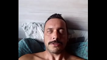 Preview 4 of Sammy 1 Skype - Minha cara quando eu gozo