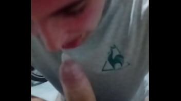 Preview 1 of Biggest Load Swallowed - Activo de grindr 35 a&ntilde_os me garcha,  yo 22 a&ntilde_os parte 2