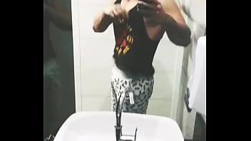 Preview 4 of Samll San Fak Mom - V&iacute_deo de verifica&ccedil_&atilde_o