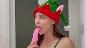 Preview 1 of Bbw Dani - Xmas VID available on Manyvids:This naughty elf interrupted mr and mss Santa while they were about to fuck.What hap ...