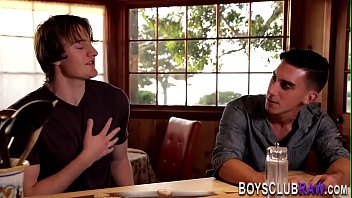 Preview 1 of 17 Yers Xxx Video - Gay hottie bareback fucking