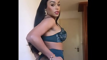 Preview 4 of Big Pussy Mom Duck - Gabrielly Minaj