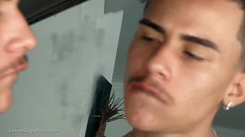 Preview 3 of Semal Sexy Vedo Xxx - Young Horny Latino Tyga