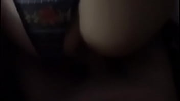 Preview 1 of Bengozz Brosar - Ninfetinha sentando enquanto eu bebo uma cerveja