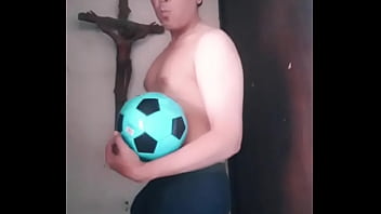 Preview 1 of Navel Sex Indian - Bulto de un latino