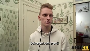 Preview 2 of Zi V - DEBT4k. La ragazza dai capelli lunghi fa tutto ci&ograve_ che l&#039_agente di prestito vuole da qui