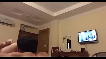 Preview 2 of Piss Bhat Com Xxx - Em g&aacute_i vn