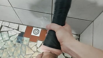 Preview 2 of Kawd 615 - No banho com meu vibrador masculino